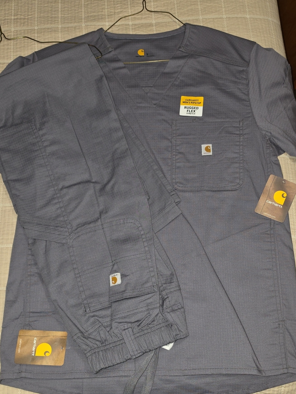 Carhartt Men's Scrub Set in Charcoal Gray